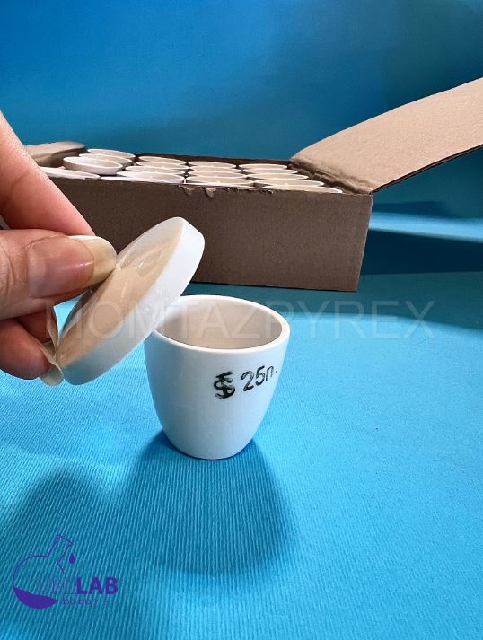 بوته چینی (کروزه)